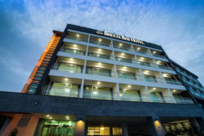 Гостиница Breeze Bay Hotel  Согвипхо